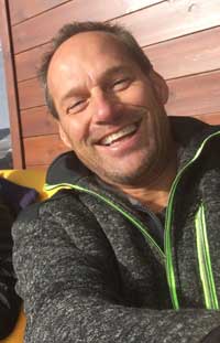 Robert Franz, OPC, Traubenkernextrakt, bei München, Unterschweinbach, Markus Lettenmeier, Nahrungsergänzung: Markus Lettenmeier Markus Lettenmeier im Hängesessel